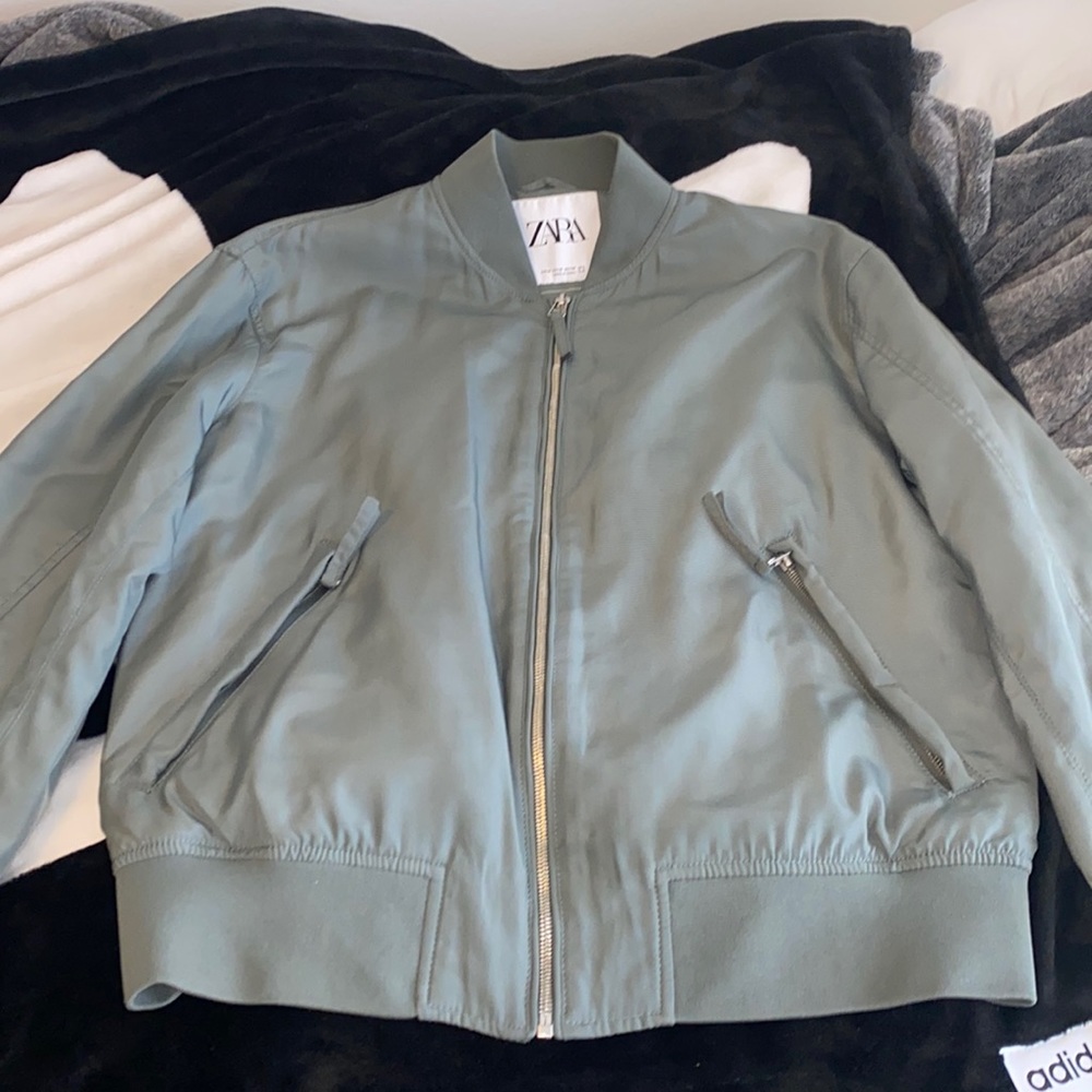 Zara Sage Green Recylced Thermal Insulated Jacket